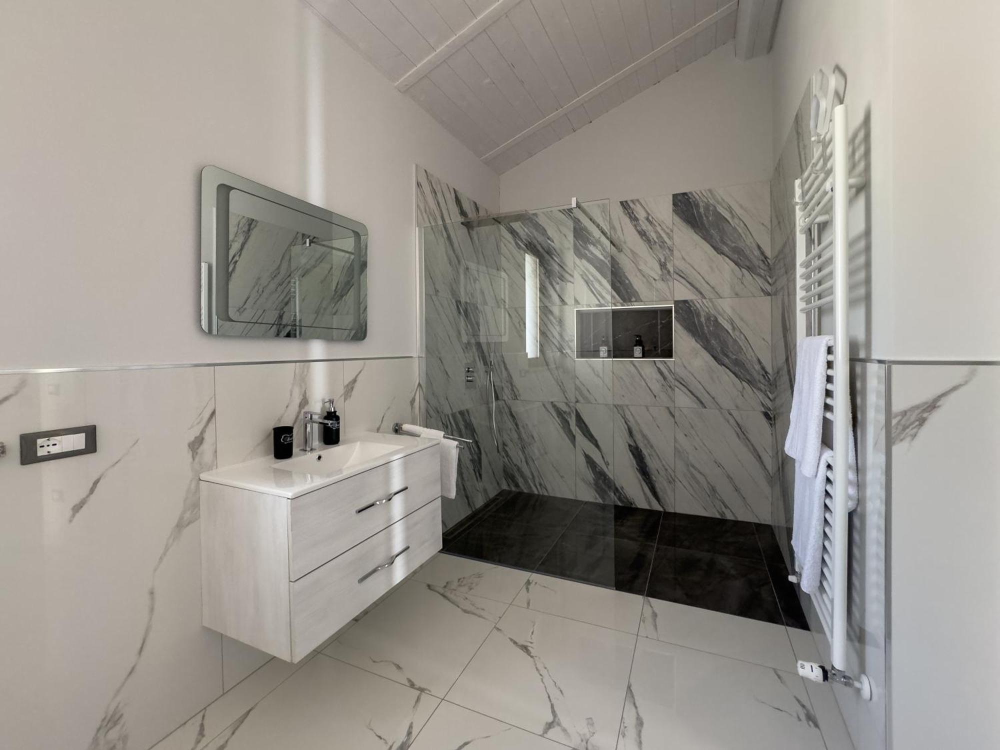 Roero Sunset Apartment Govone Luaran gambar